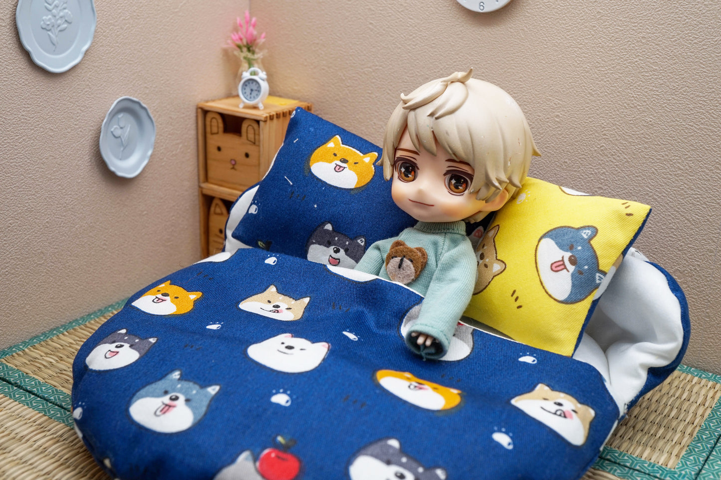 Round Bed