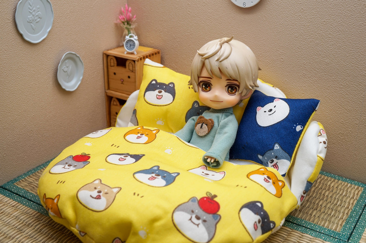 Round Bed