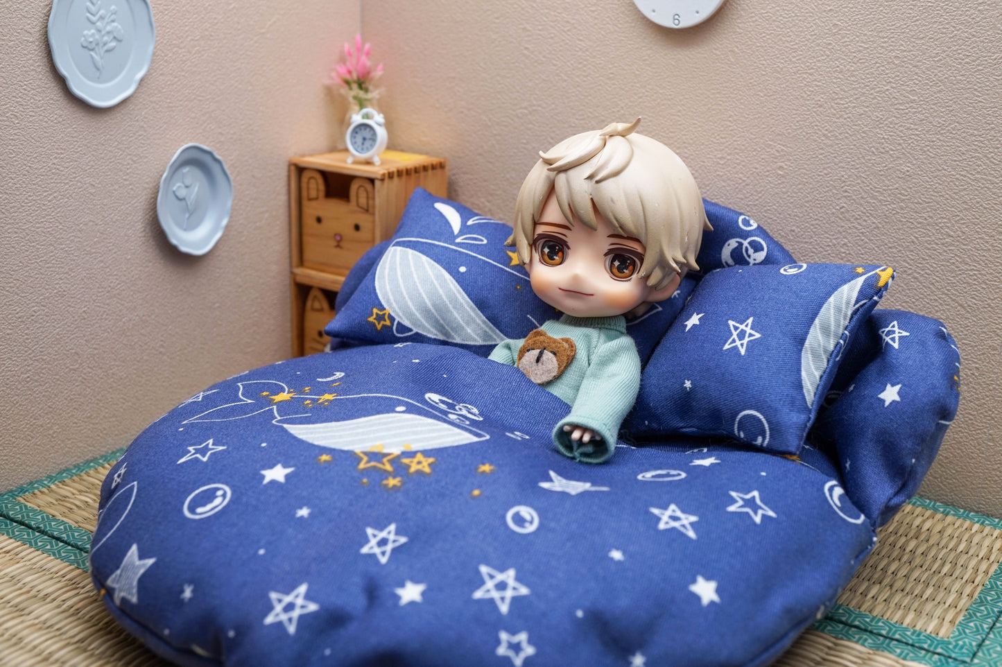 Round Bed