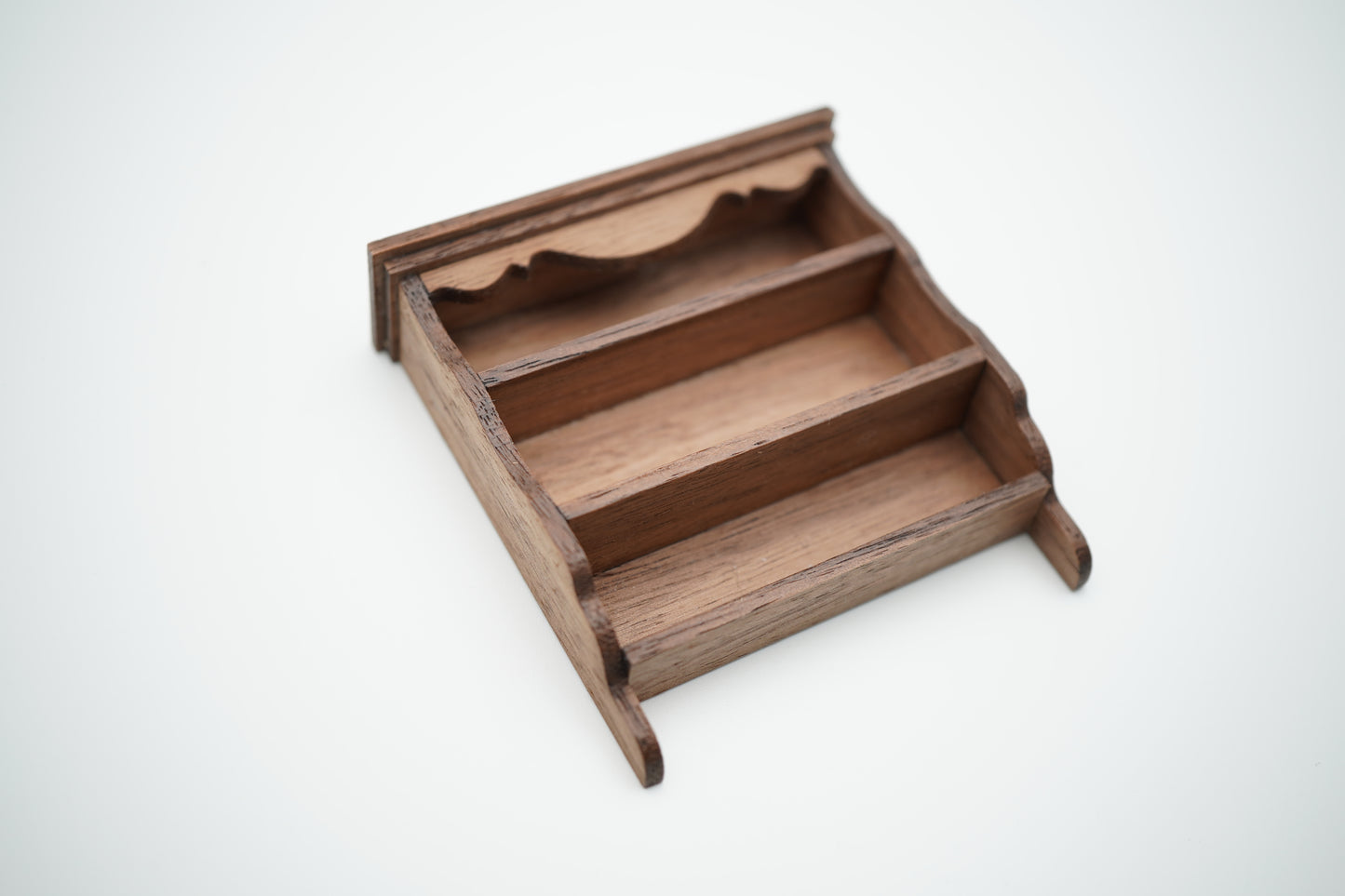 Wall-Mounted Classic Open Shelf