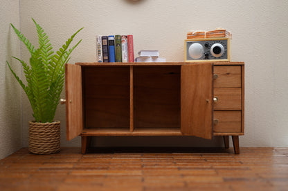 Sideboard