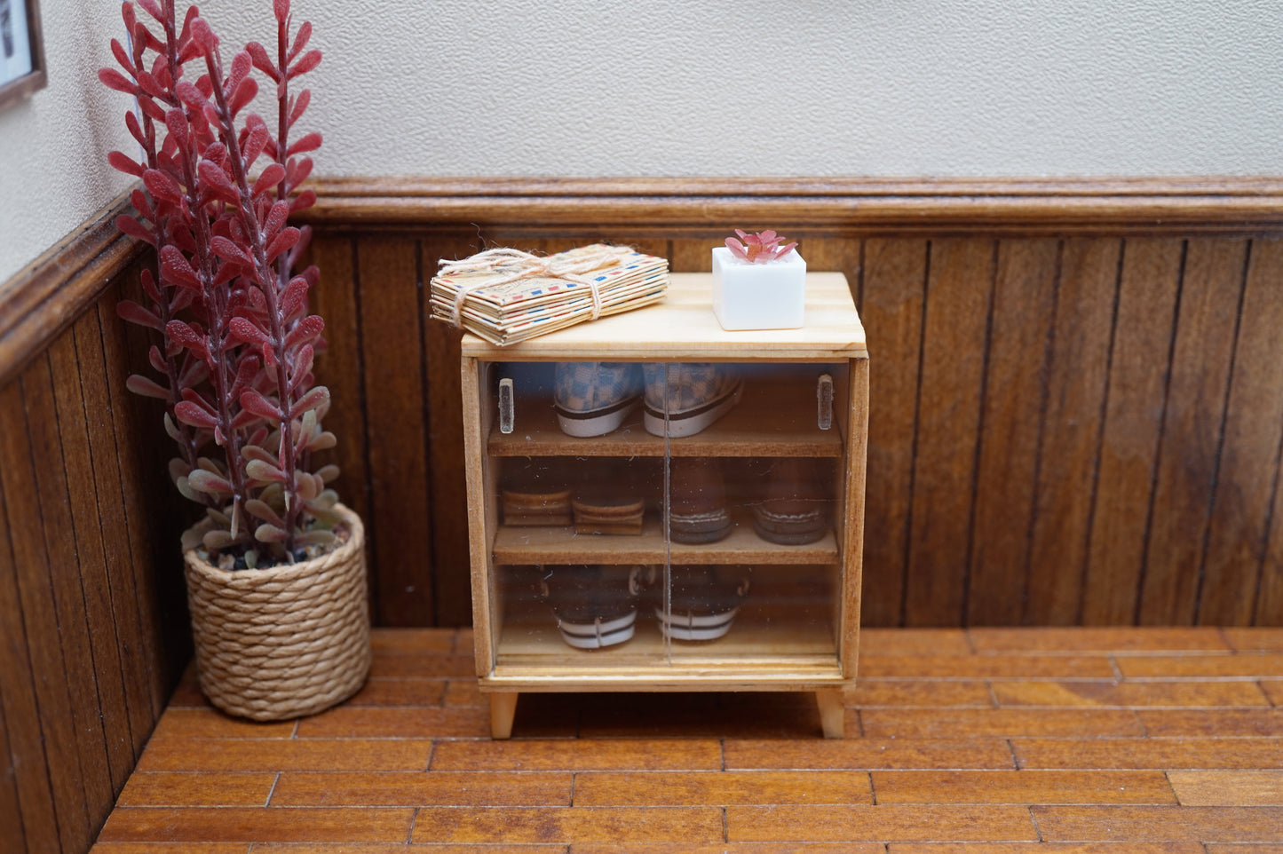 Shoe Box