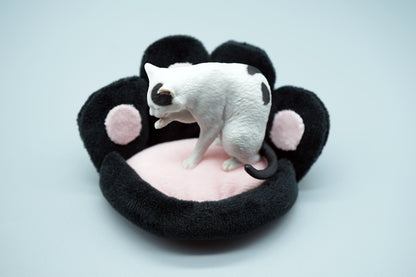 Cat Paw Seat