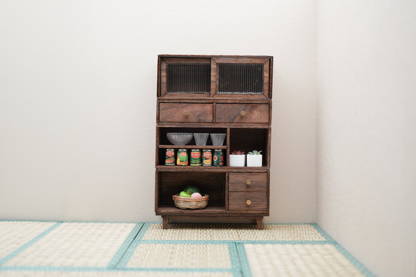 Customizable Storage Shelves